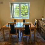 Gracian Omb Apartment